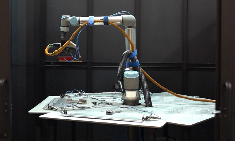 How Robots Enhance Laser Welding